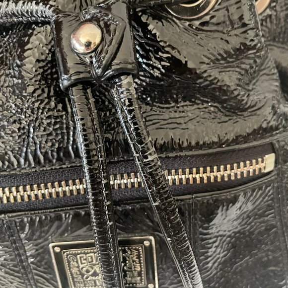 Coach black patent leather poppy mini bag - Picture 5 of 13